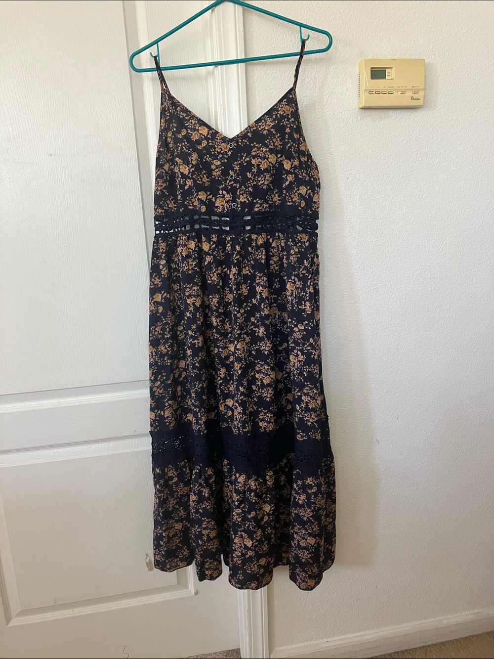 Women’s Navy Floral  Spaghetti-Strap Maxi Dress
